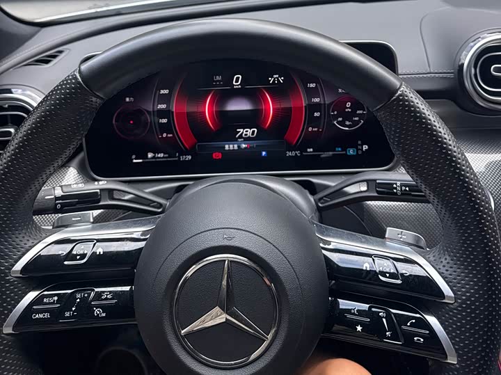 Фото 12 - Mercedes-Benz C-Class