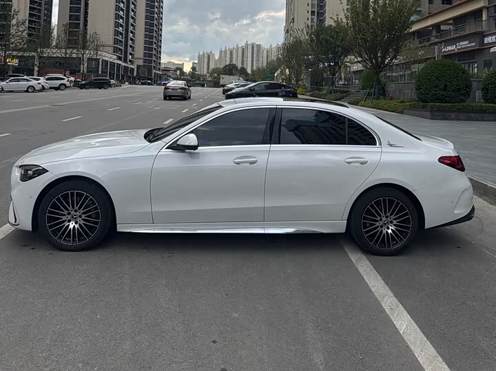 Фото 3 - Mercedes-Benz C-Class