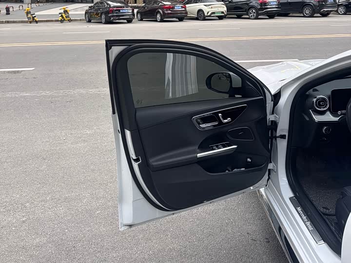 Фото 8 - Mercedes-Benz C-Class