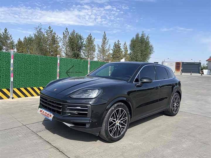 Фото 1 - Porsche Cayenne