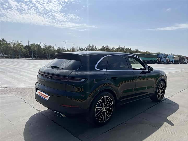 Фото 2 - Porsche Cayenne