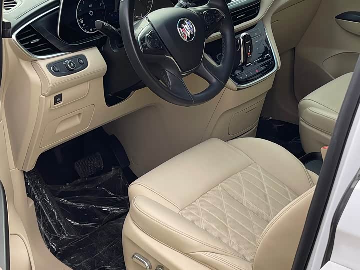 Фото 2 - Buick GL8 ES