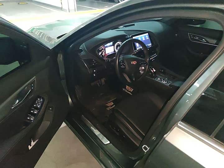 Фото 16 - Cadillac CT5