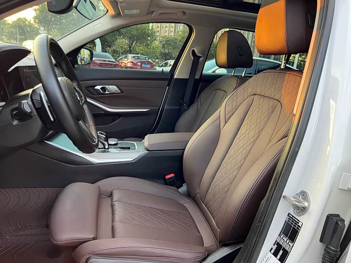 Фото 12 - BMW 3 Series