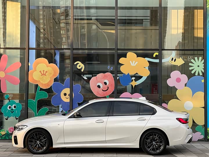 Фото 23 - BMW 3 Series