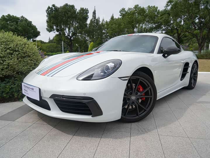 Фото 1 - Porsche 718