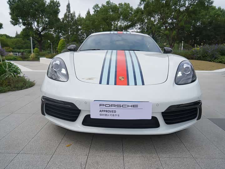 Фото 2 - Porsche 718