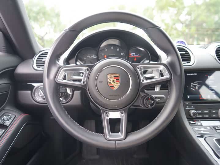 Фото 4 - Porsche 718