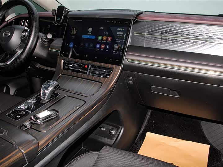 Фото 23 - GAC Trumpchi M8