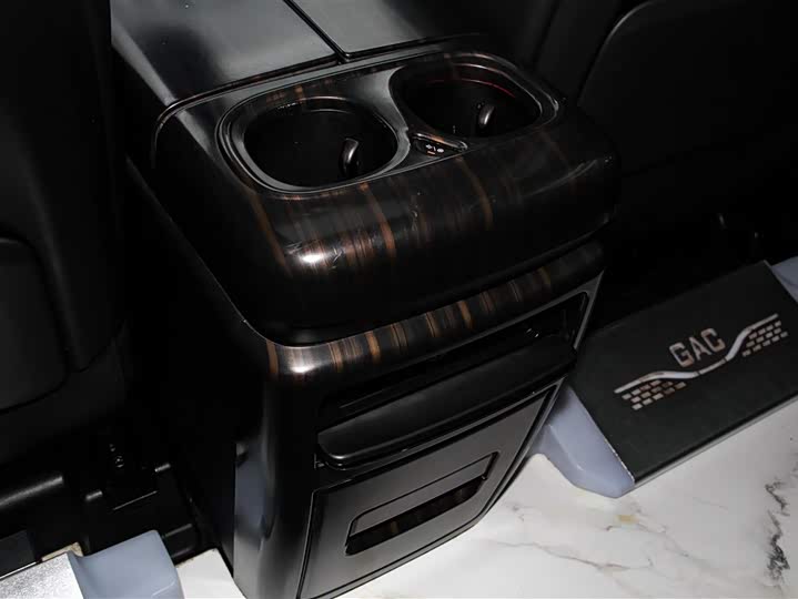 Фото 25 - GAC Trumpchi M8