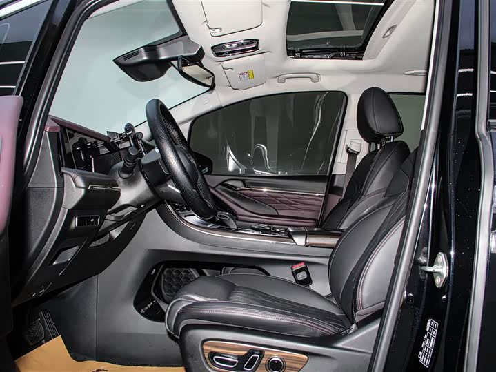 Фото 26 - GAC Trumpchi M8