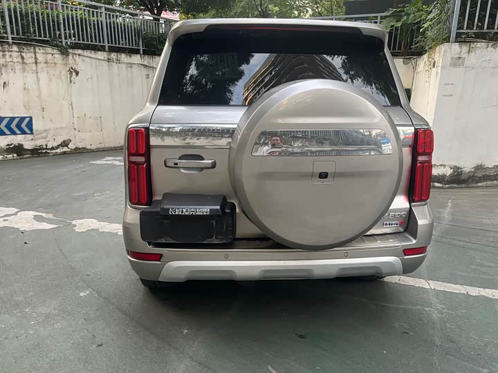 Фото 17 - Tank 500 Hybrid