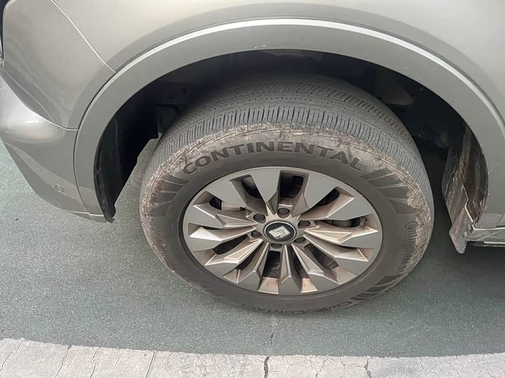 Фото 5 - Tank 500 Hybrid