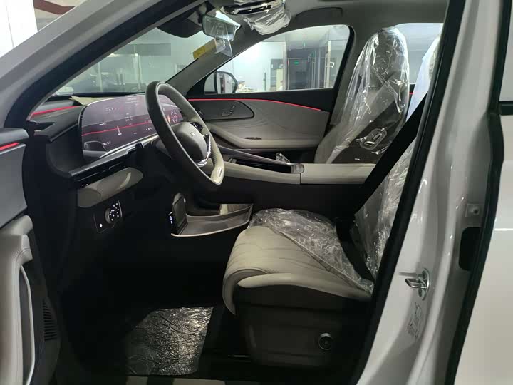 Фото 14 - Exeed RX C-DM Hybrid