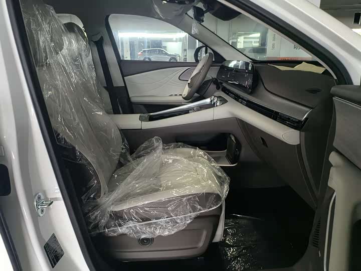 Фото 19 - Exeed RX C-DM Hybrid