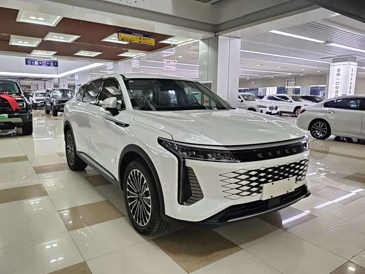 Фото 2 - Exeed RX C-DM Hybrid