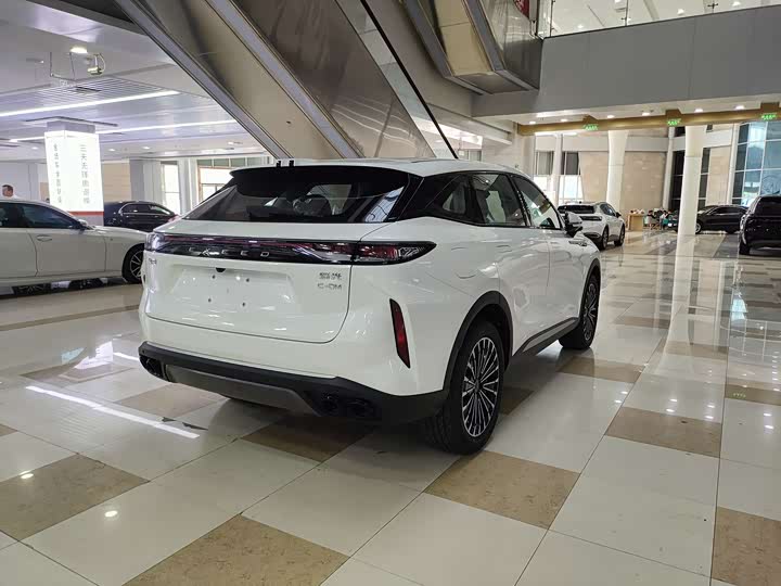 Фото 5 - Exeed RX C-DM Hybrid