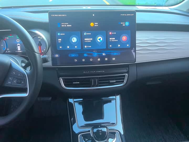 Фото 10 - BYD Song Max Hybrid