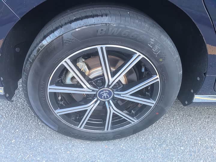 Фото 14 - BYD Song Max Hybrid