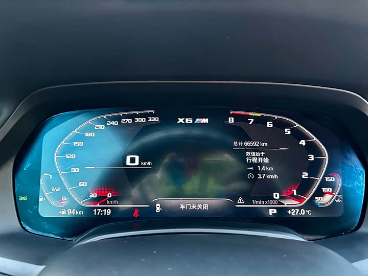 Фото 18 - BMW X6 M