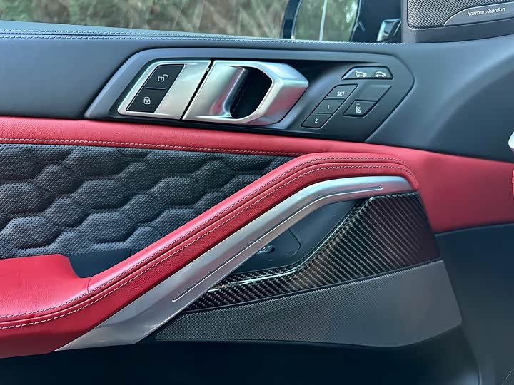 Фото 21 - BMW X6 M