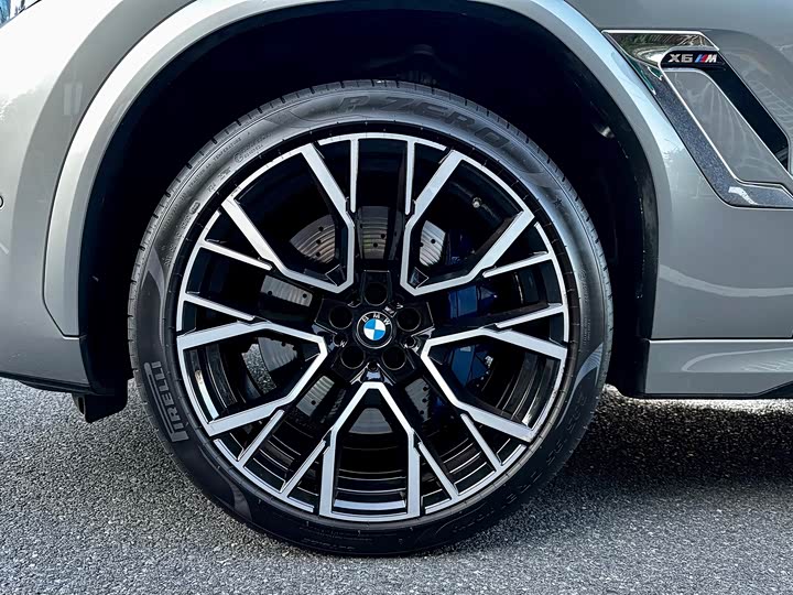 Фото 22 - BMW X6 M