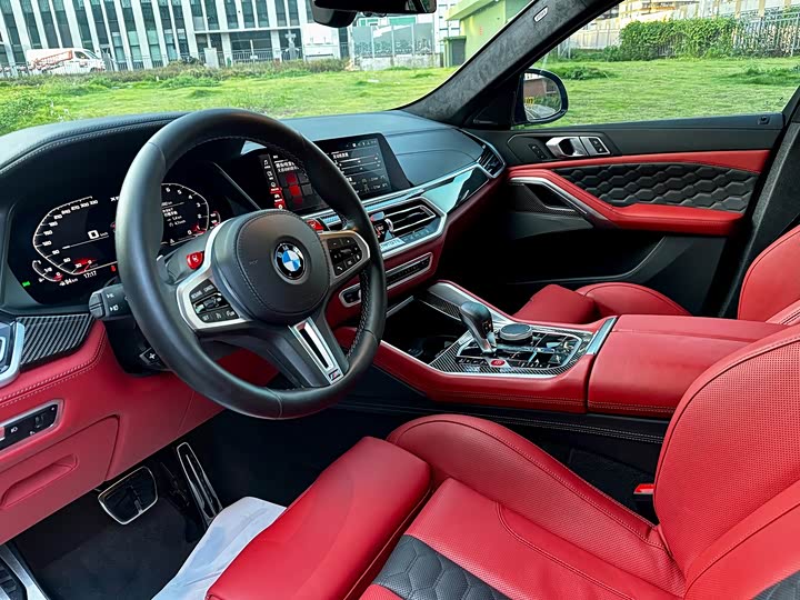 Фото 4 - BMW X6 M