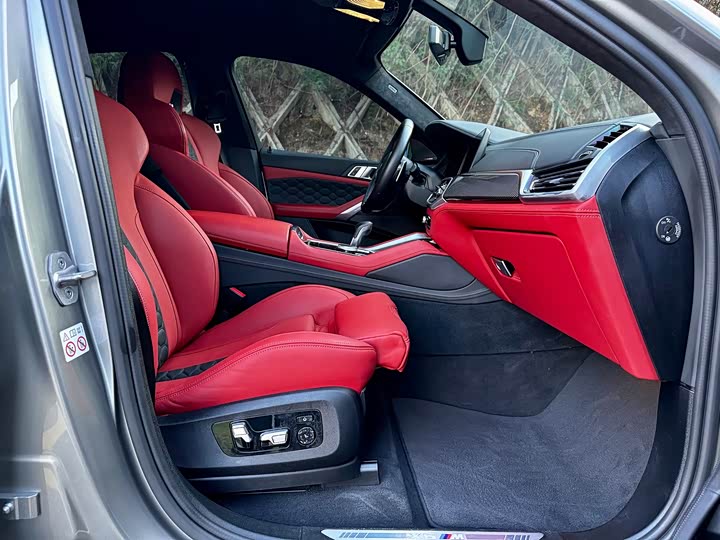 Фото 7 - BMW X6 M