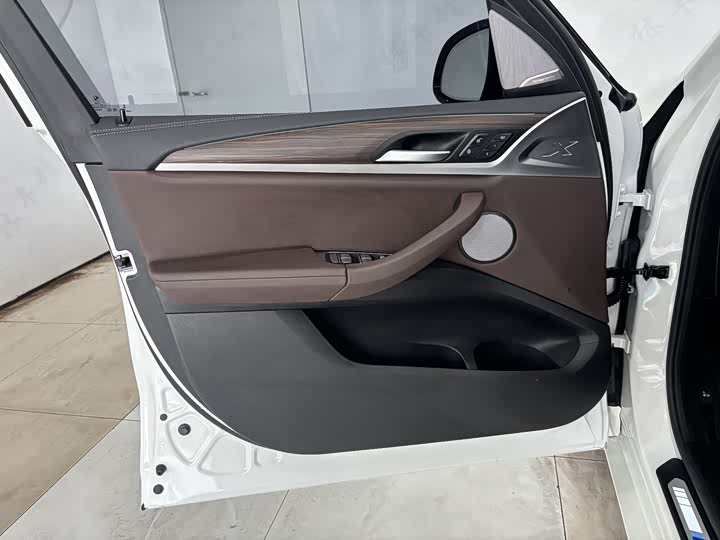 Фото 10 - BMW X3