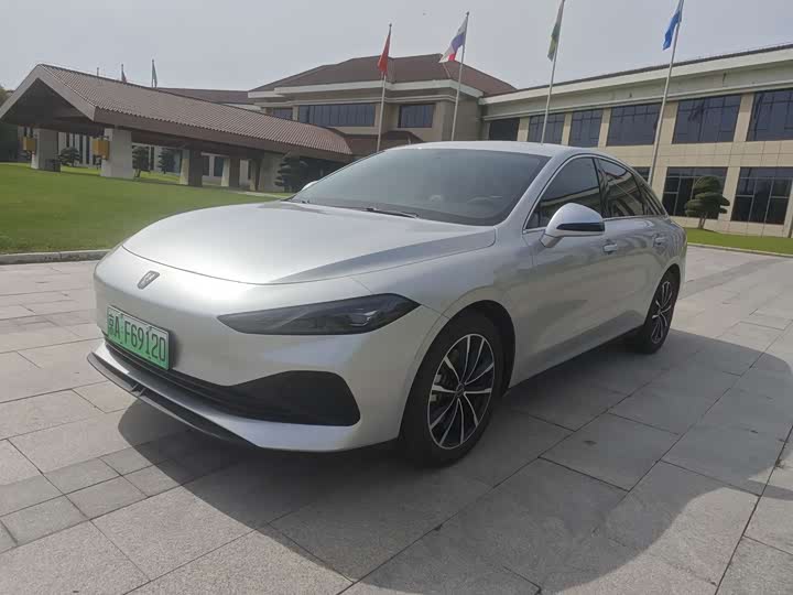 Фото 1 - Roewe D7