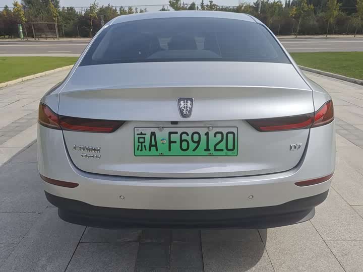 Фото 7 - Roewe D7