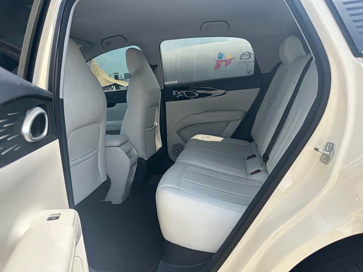 Фото 13 - Geely Galaxy Geome