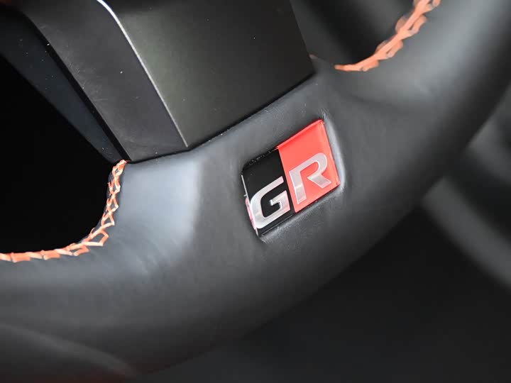 Фото 20 - Toyota GR86