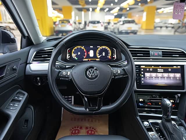 Фото 11 - Volkswagen Lamando L