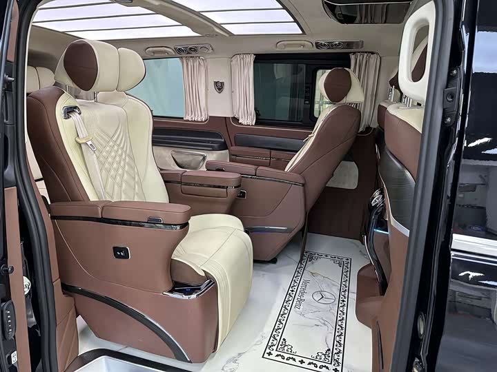 Фото 12 - Mercedes-Benz Vito