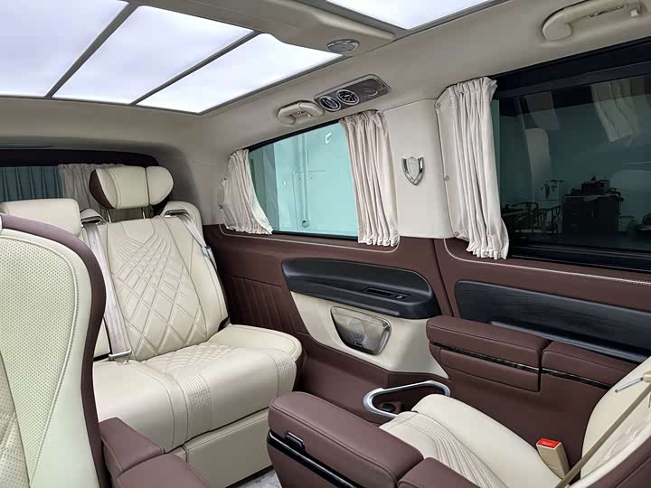 Фото 14 - Mercedes-Benz Vito