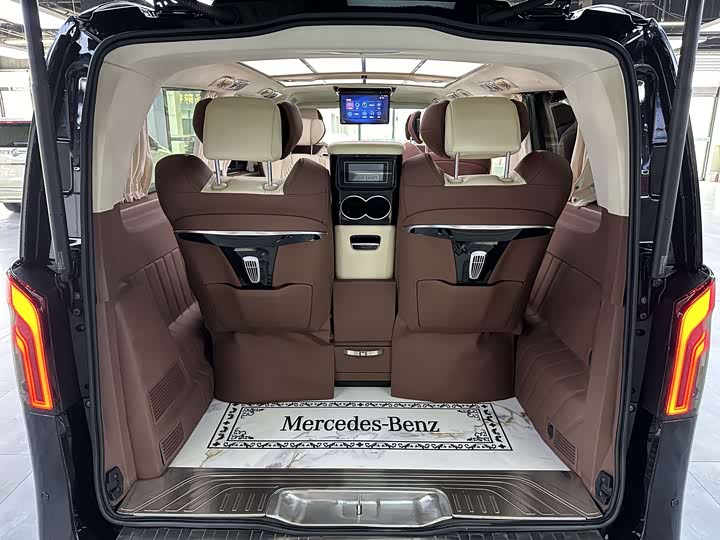 Фото 15 - Mercedes-Benz Vito