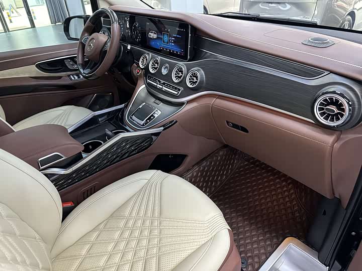 Фото 9 - Mercedes-Benz Vito