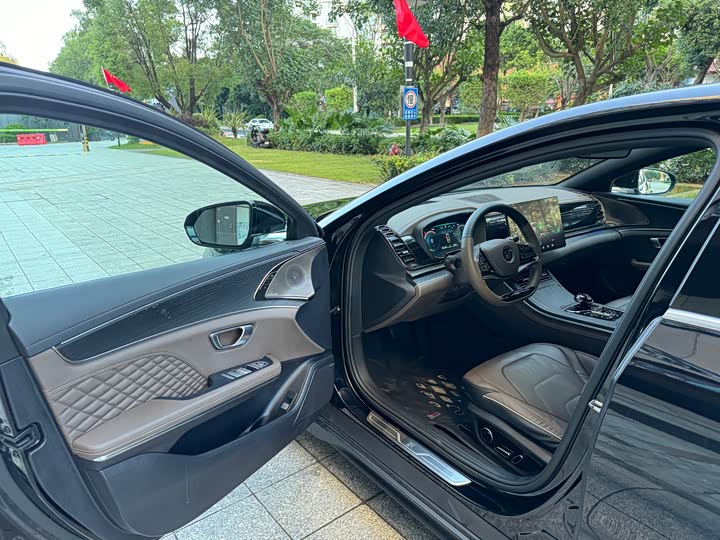 Фото 20 - BYD Han