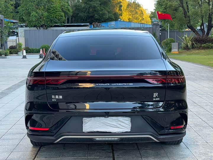 Фото 23 - BYD Han