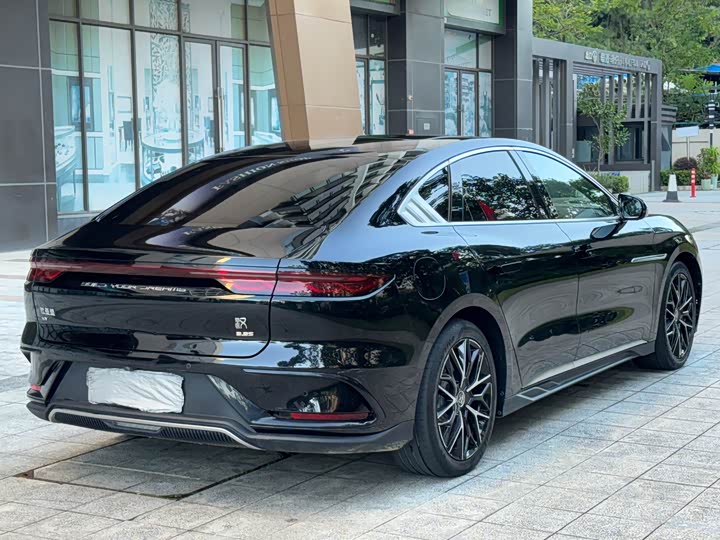 Фото 24 - BYD Han