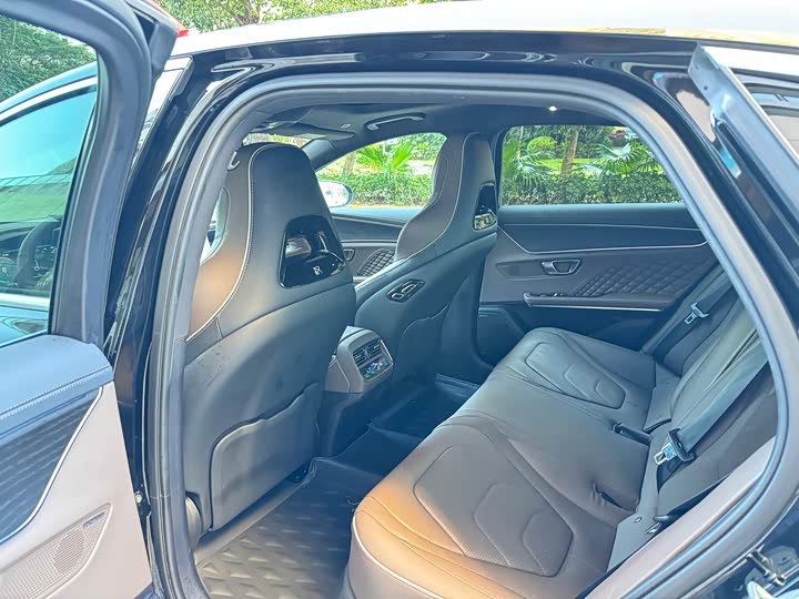 Фото 5 - BYD Han