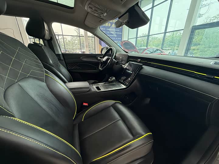 Фото 10 - Roewe RX5