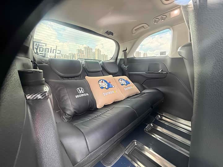 Фото 11 - Honda Elysion