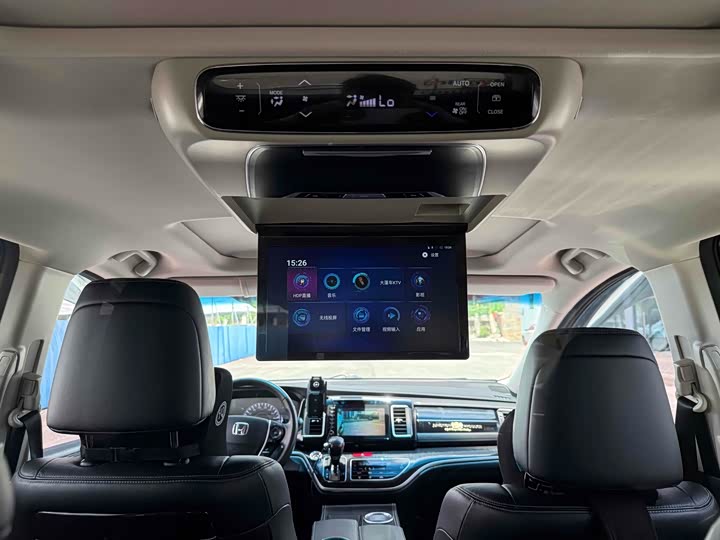 Фото 13 - Honda Elysion