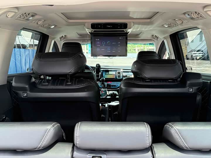 Фото 15 - Honda Elysion