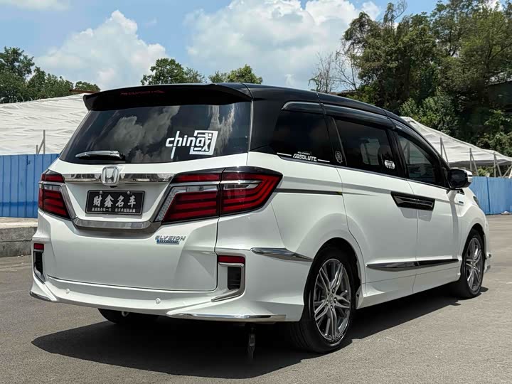 Фото 18 - Honda Elysion