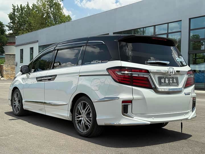 Фото 19 - Honda Elysion