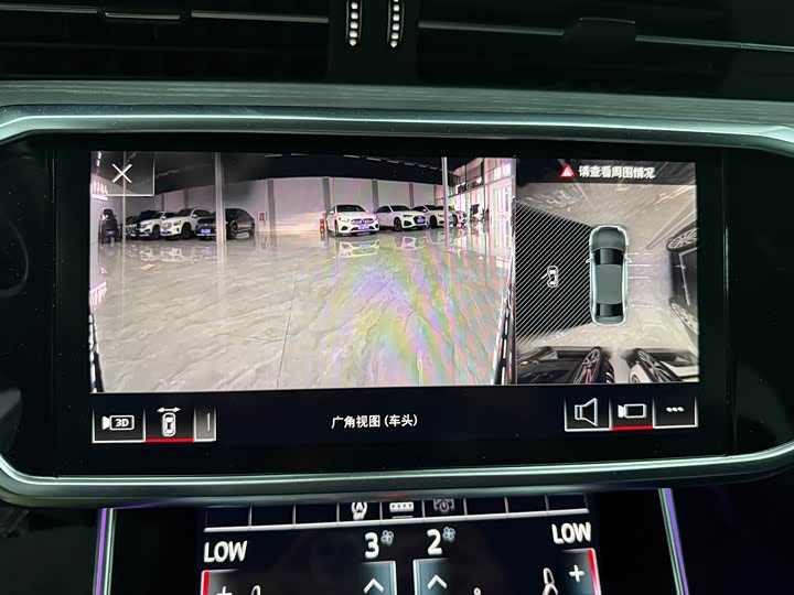 Фото 17 - Audi A6L