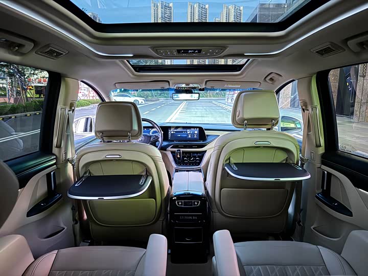 Фото 13 - Buick GL8 ES